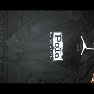 POLO BLACK SWEATER 🖤